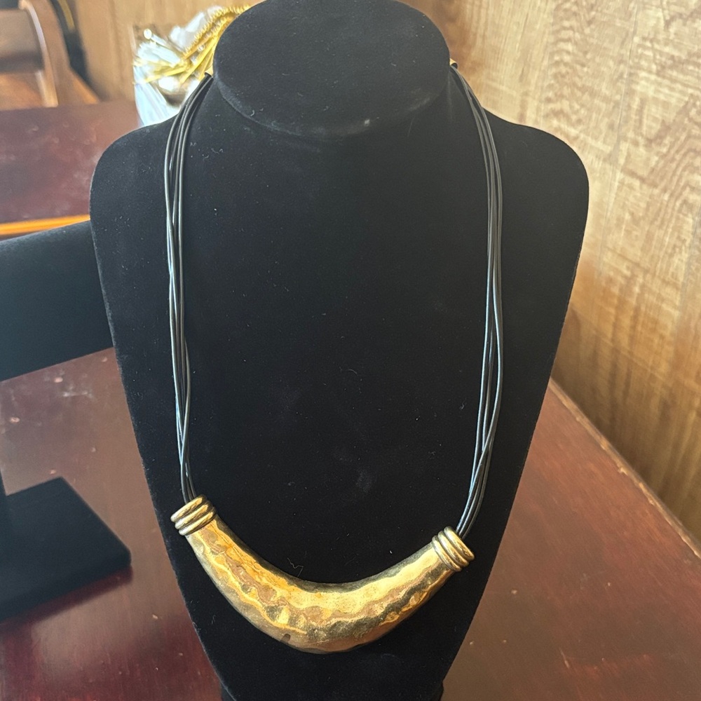 Vintage handmade gold-tone leather necklac